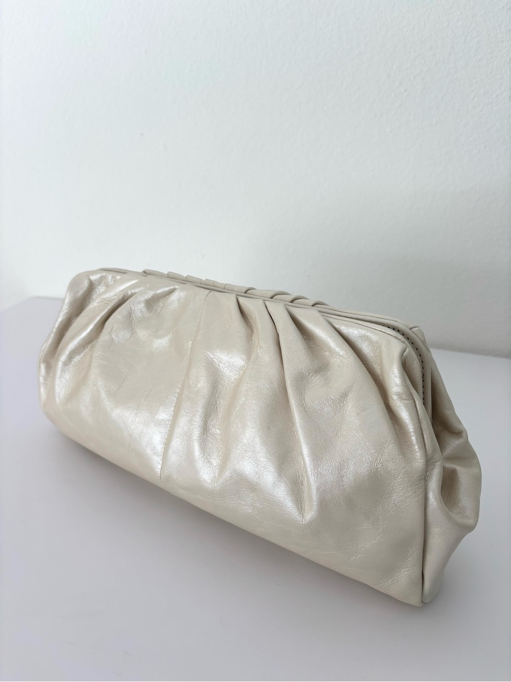 HOBO Angela Pearl Leather Clutch NWT Retired-Design Collectible Minimalist